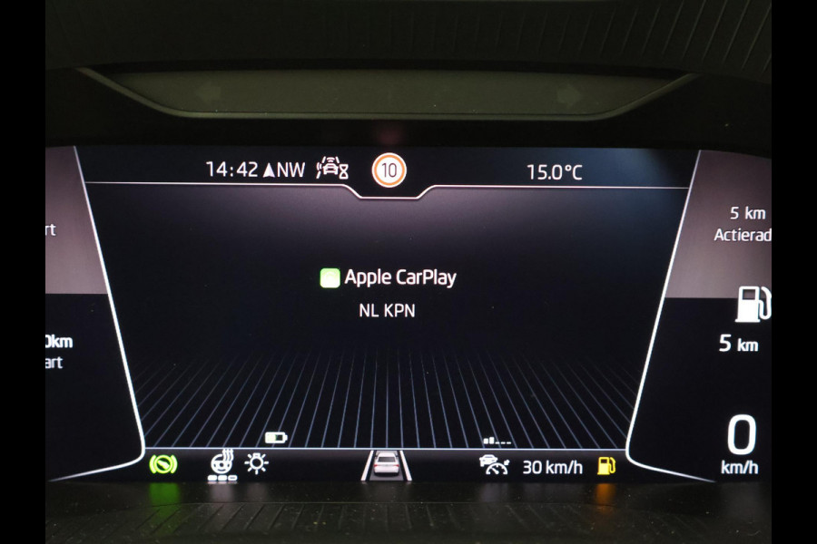Škoda Karoq 1.5 TSI ACT 150 PK AUT. + VIRTUAL COCKPIT | ADAPTIVE CRUISE | TREKHAAK | STUURVERWARMING
