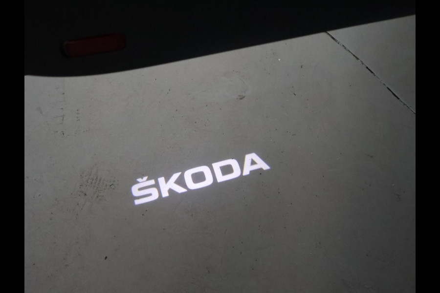 Škoda Karoq 1.5 TSI ACT 150 PK AUT. + VIRTUAL COCKPIT | ADAPTIVE CRUISE | TREKHAAK | STUURVERWARMING