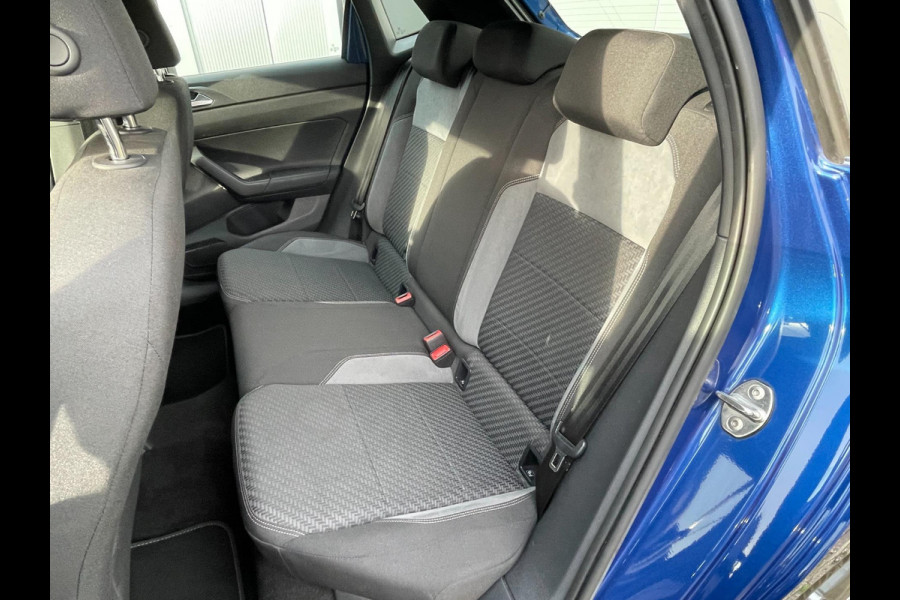 Volkswagen Polo 1.0 TSI R-line 2X / Key-less / Camera / Navigatie