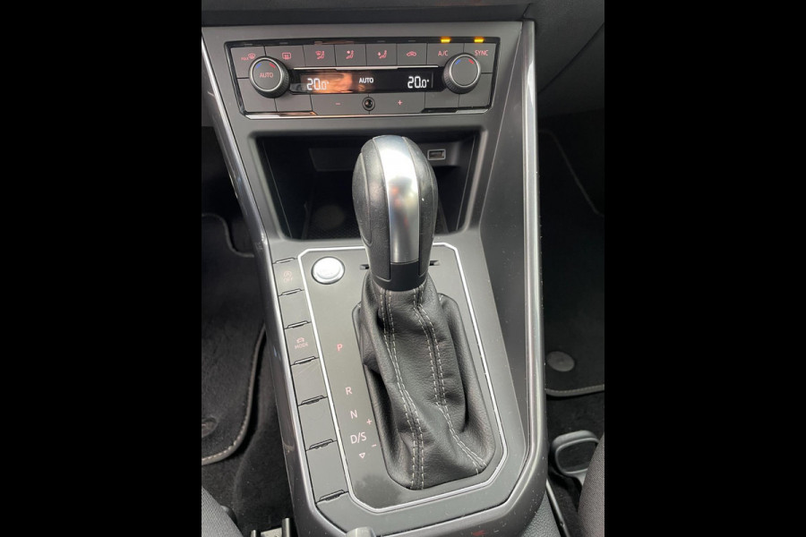 Volkswagen Polo 1.0 TSI R-line 2X / Key-less / Camera / Navigatie
