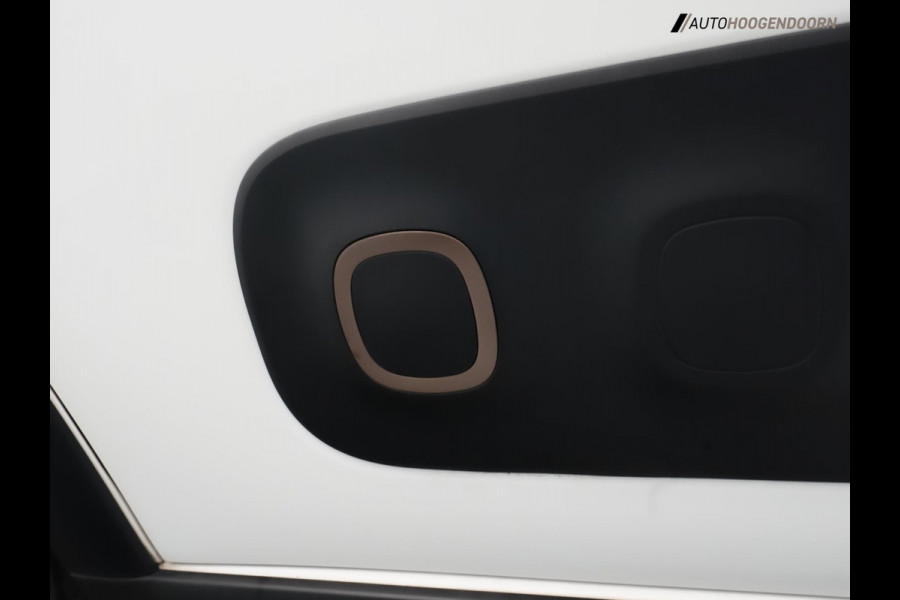 Citroën C3 1.2 PureTech C-Series Black White Edition (APPLE CARPLAY,LED,CAMERA,STOELVERWARMING,CRUISE,LM-VELGEN,NIEUWE APK)