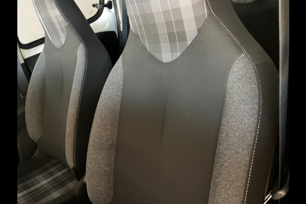 Peugeot 108 1.0 e-VTi Lion Edition AIRCO 5DRS ELEK RAMEN CENT VERG SPARCO PRIVACYGLAS ZEER NETTE AUTO