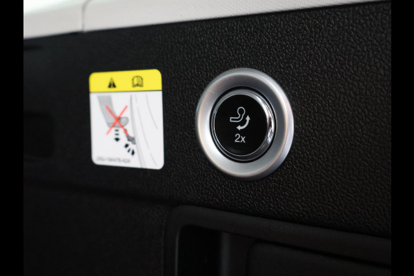 Ford FOCUS Wagon 1.0 E.B. AUTOMAAT TITANIUM X + ELEK. TREKHAAK | CAMERA | APPLE CARPLAY