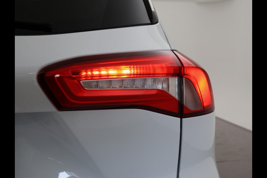 Ford FOCUS Wagon 1.0 E.B. AUTOMAAT TITANIUM X + ELEK. TREKHAAK | CAMERA | APPLE CARPLAY