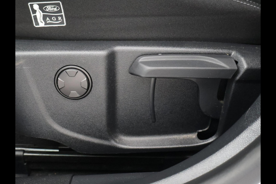 Ford FOCUS Wagon 1.0 E.B. AUTOMAAT TITANIUM X + ELEK. TREKHAAK | CAMERA | APPLE CARPLAY