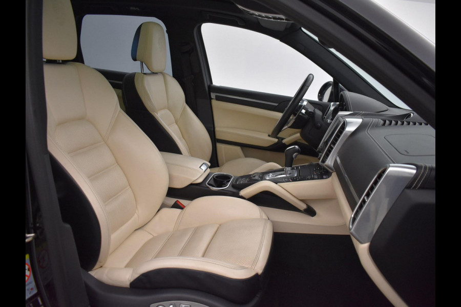 Porsche Cayenne 3.0 S E-HYBRID 416 PK + ADAPTIVE CRUISE | PANORAMA | 360 CAMERA | LUCHTVERING | APPLE CARPLAY | BOSE