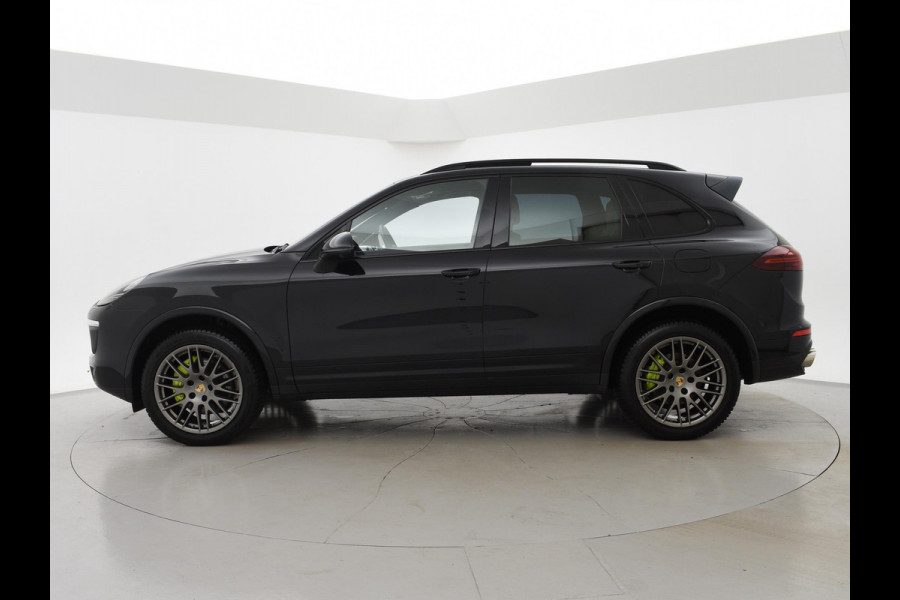 Porsche Cayenne 3.0 S E-HYBRID 416 PK + ADAPTIVE CRUISE | PANORAMA | 360 CAMERA | LUCHTVERING | APPLE CARPLAY | BOSE