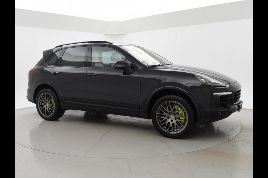 Porsche Cayenne 3.0 S E-HYBRID 416 PK + ADAPTIVE CRUISE | PANORAMA | 360 CAMERA | LUCHTVERING | APPLE CARPLAY | BOSE
