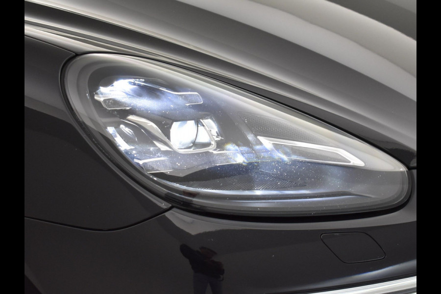 Porsche Cayenne 3.0 S E-HYBRID 416 PK + ADAPTIVE CRUISE | PANORAMA | 360 CAMERA | LUCHTVERING | APPLE CARPLAY | BOSE