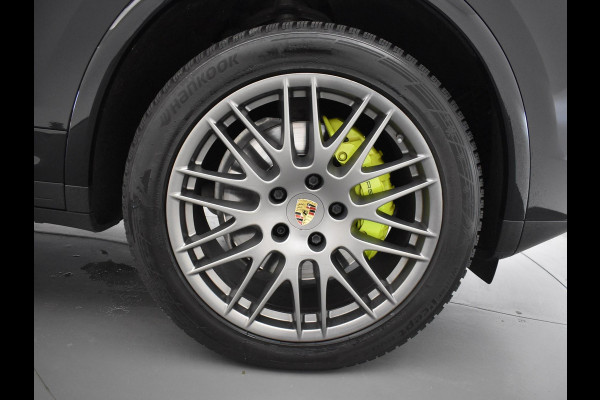 Porsche Cayenne 3.0 S E-HYBRID 416 PK + ADAPTIVE CRUISE | PANORAMA | 360 CAMERA | LUCHTVERING | APPLE CARPLAY | BOSE