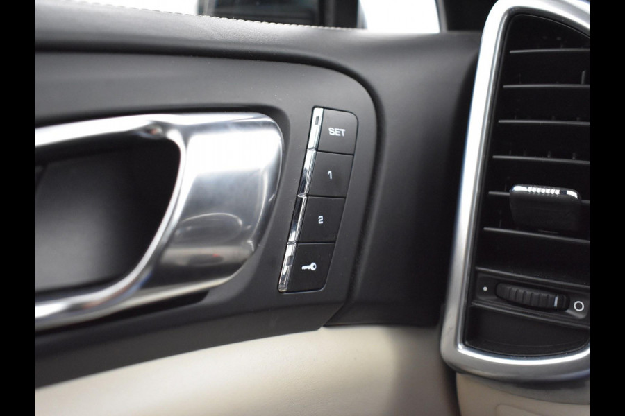 Porsche Cayenne 3.0 S E-HYBRID 416 PK + ADAPTIVE CRUISE | PANORAMA | 360 CAMERA | LUCHTVERING | APPLE CARPLAY | BOSE