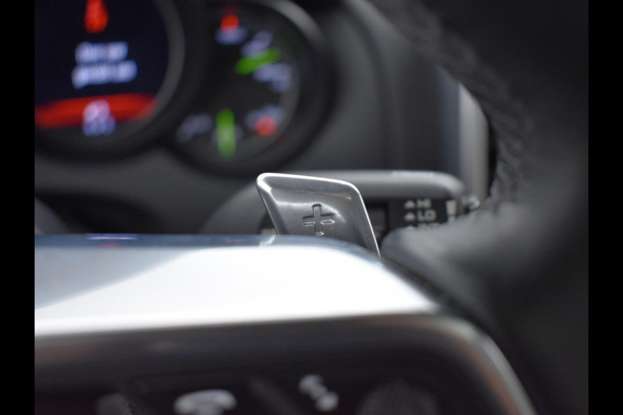 Porsche Cayenne 3.0 S E-HYBRID 416 PK + ADAPTIVE CRUISE | PANORAMA | 360 CAMERA | LUCHTVERING | APPLE CARPLAY | BOSE