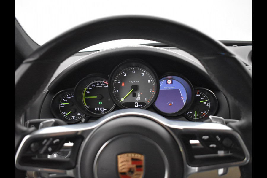 Porsche Cayenne 3.0 S E-HYBRID 416 PK + ADAPTIVE CRUISE | PANORAMA | 360 CAMERA | LUCHTVERING | APPLE CARPLAY | BOSE