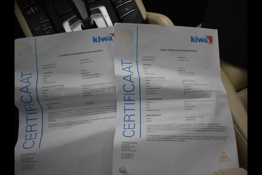 Porsche Cayenne 3.0 S E-HYBRID 416 PK + ADAPTIVE CRUISE | PANORAMA | 360 CAMERA | LUCHTVERING | APPLE CARPLAY | BOSE