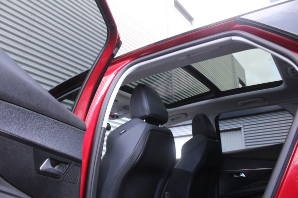 Peugeot 3008 1.2 PureTech 131pk Première AUTOMAAT Panoramadak Clima Cruise Navi 360 Camera Carplay LMV