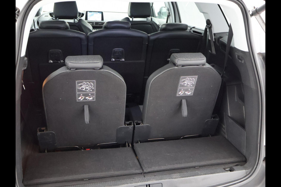 Peugeot 5008 1.2 PT 130 PK 7-PERS. *NW DISTRIBUTIE* + TREKHAAK |ADAPTIVE CRUISE | MASSAGE | CAMERA | 19 INCH LMV