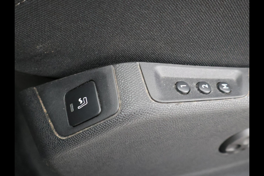 Peugeot 5008 1.2 PT 130 PK 7-PERS. *NW DISTRIBUTIE* + TREKHAAK |ADAPTIVE CRUISE | MASSAGE | CAMERA | 19 INCH LMV