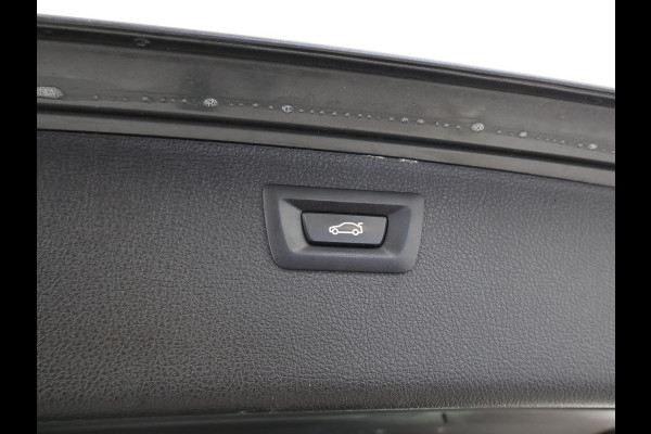 BMW 3 Serie Touring 318i AUT. LUXURY EDITION + LEDER | STOELVERW. | NAVIGATIE