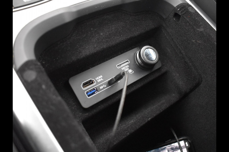 Land Rover Range Rover Sport 3.0 TDV6 HSE DYNAMIC FACELIFT MODEL + PANORAMA / 21 INCH / APPLE CARPLAY