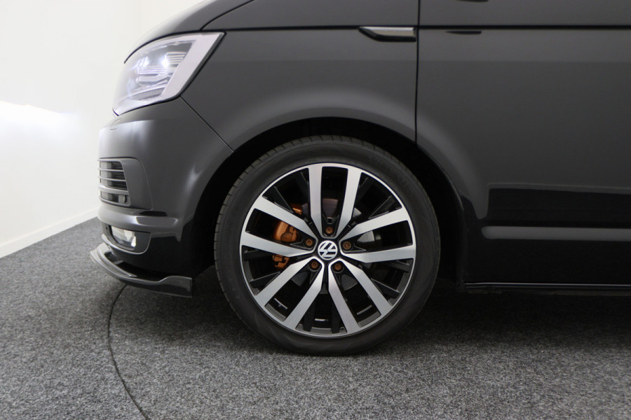 Volkswagen Transporter 2.0 TDI DSG L2H1 DC Highline 2x Schuifdeur, ACC, Apple Carplay, Bluetooth, LED, PDC, Trekhaak, 19''