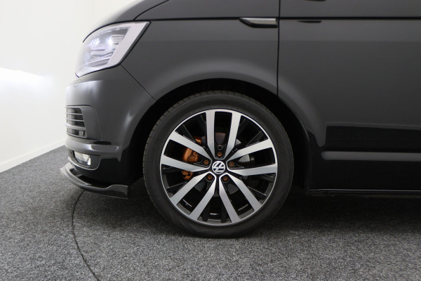Volkswagen Transporter 2.0 TDI DSG L2H1 DC Highline 2x Schuifdeur, ACC, Apple Carplay, Bluetooth, LED, PDC, Trekhaak, 19''