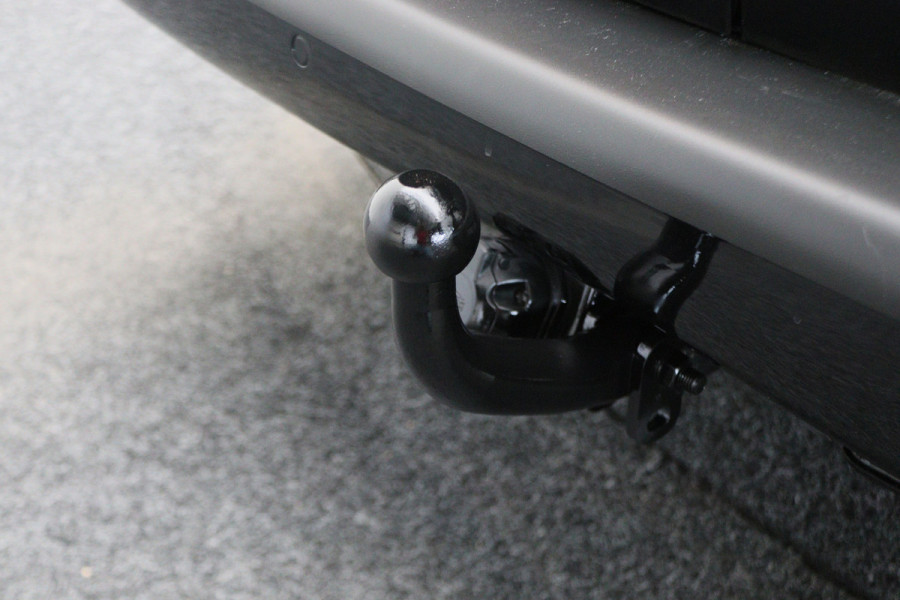 Volkswagen Transporter 2.0 TDI DSG L2H1 DC Highline 2x Schuifdeur, ACC, Apple Carplay, Bluetooth, LED, PDC, Trekhaak, 19''