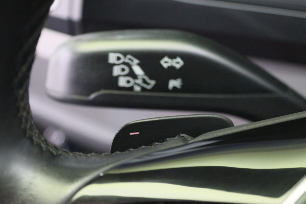 Volkswagen Transporter 2.0 TDI DSG L2H1 DC Highline 2x Schuifdeur, ACC, Apple Carplay, Bluetooth, LED, PDC, Trekhaak, 19''