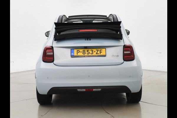 Fiat 500C 42 kWh Aut. *CELESTIAL BLUE* + STOELVERW. | CAMERA | 17 INCH | APPLE CARPLAY
