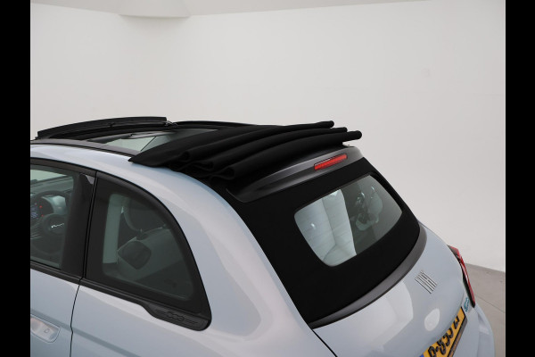 Fiat 500C 42 kWh Aut. *CELESTIAL BLUE* + STOELVERW. | CAMERA | 17 INCH | APPLE CARPLAY