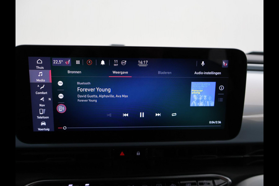 Fiat 500C 42 kWh Aut. *CELESTIAL BLUE* + STOELVERW. | CAMERA | 17 INCH | APPLE CARPLAY