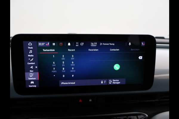 Fiat 500C 42 kWh Aut. *CELESTIAL BLUE* + STOELVERW. | CAMERA | 17 INCH | APPLE CARPLAY