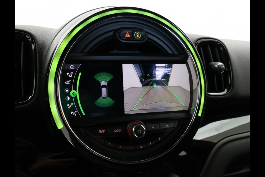 MINI Countryman 1.5 COOPER AUT. ORIG. NL CHILI + LEDER | CAMERA | HEAD-UP | LED | HARMAN/KARDON
