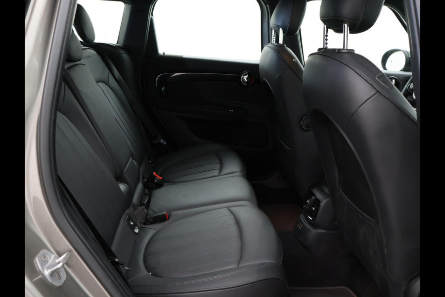 MINI Countryman 1.5 COOPER AUT. ORIG. NL CHILI + LEDER | CAMERA | HEAD-UP | LED | HARMAN/KARDON