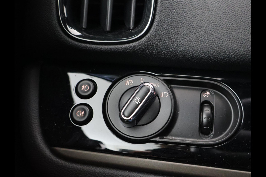 MINI Countryman 1.5 COOPER AUT. ORIG. NL CHILI + LEDER | CAMERA | HEAD-UP | LED | HARMAN/KARDON