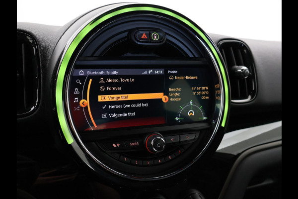 MINI Countryman 1.5 COOPER AUT. ORIG. NL CHILI + LEDER | CAMERA | HEAD-UP | LED | HARMAN/KARDON