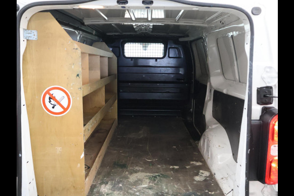 Toyota ProAce Worker 2.0 D-4D 122 PK NAVIGATOR LONG + NAVIGATIE / TREKHAAK / IMPERIAAL