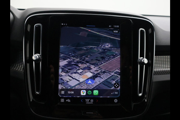 Volvo XC40 RECHARGE P8 AWD 408 PK + AFN. TREKHAAK | APPLE CARPLAY | 19 INCH | DAB | GOOGLE MAPS