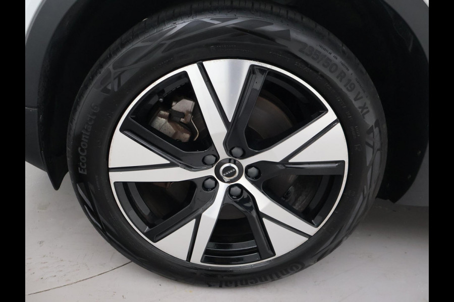 Volvo XC40 RECHARGE P8 AWD 408 PK + AFN. TREKHAAK | APPLE CARPLAY | 19 INCH | DAB | GOOGLE MAPS
