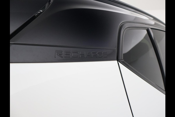 Volvo XC40 RECHARGE P8 AWD 408 PK + AFN. TREKHAAK | APPLE CARPLAY | 19 INCH | DAB | GOOGLE MAPS