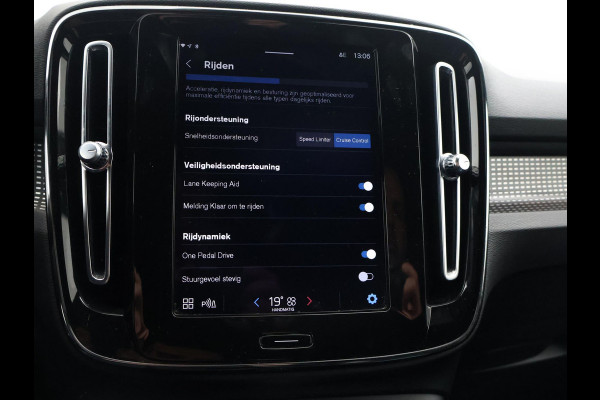 Volvo XC40 RECHARGE P8 AWD 408 PK + AFN. TREKHAAK | APPLE CARPLAY | 19 INCH | DAB | GOOGLE MAPS