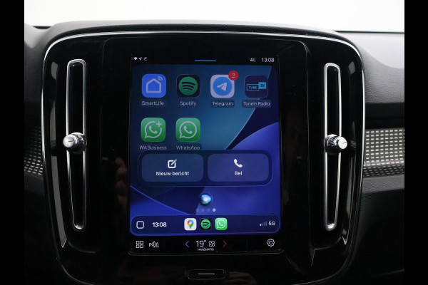 Volvo XC40 RECHARGE P8 AWD 408 PK + AFN. TREKHAAK | APPLE CARPLAY | 19 INCH | DAB | GOOGLE MAPS