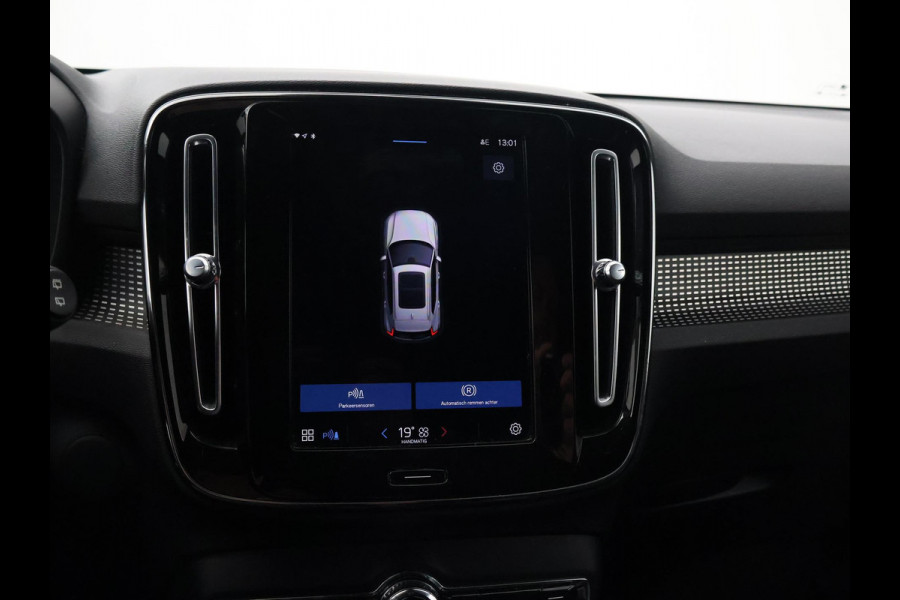 Volvo XC40 RECHARGE P8 AWD 408 PK + AFN. TREKHAAK | APPLE CARPLAY | 19 INCH | DAB | GOOGLE MAPS