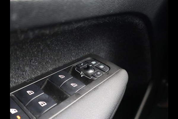 Volvo XC40 RECHARGE P8 AWD 408 PK + AFN. TREKHAAK | APPLE CARPLAY | 19 INCH | DAB | GOOGLE MAPS