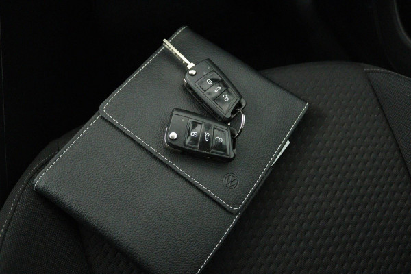 Volkswagen Polo 1.0 TSI Comfortline Business (CRUISE CONTROL ADAPTIEF, NAVIGATIE, BLUETOOTH, AIRCO)