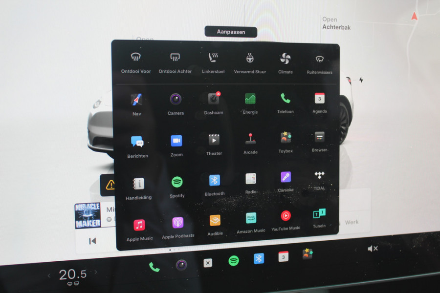 Tesla Model Y Long Range AWD 75 kWh / Autopilot / Panoramadak / Camera / Leder / 20'' / Keyless / ACC