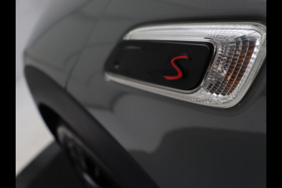 MINI Clubman 2.0 Cooper S | 192pk | Panoramadak | Leder | Trekhaak | Carplay | Navigatie | Parkeerhulp | Full LED | Verwarmde voorruit | Getint glas