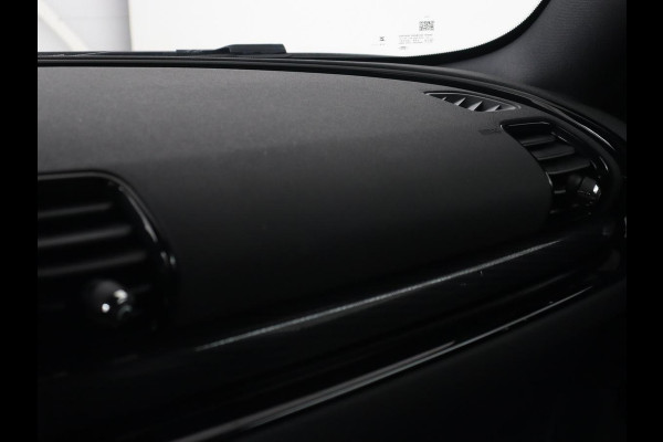 MINI Clubman 2.0 Cooper S | 192pk | Panoramadak | Leder | Trekhaak | Carplay | Navigatie | Parkeerhulp | Full LED | Verwarmde voorruit | Getint glas