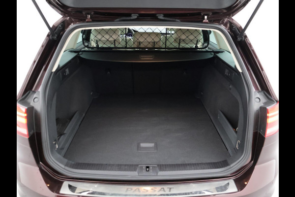 Volkswagen Passat Variant 1.8 TSI 180 PK DSG AUT. + VIRTUAL COCKPIT | ADAPTIVE CRUISE | TREKHAAK 1800 KG