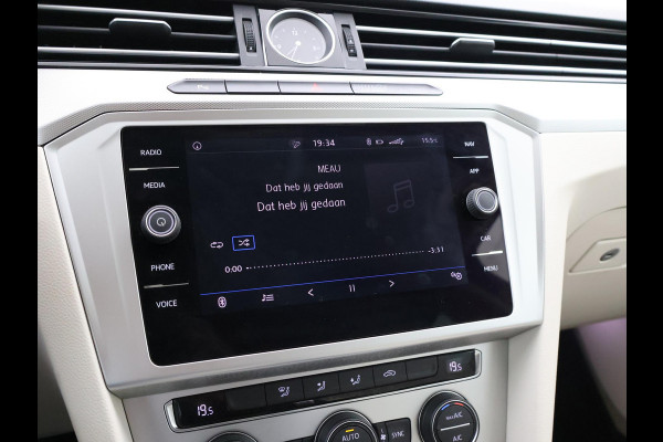 Volkswagen Passat Variant 1.8 TSI 180 PK DSG AUT. + VIRTUAL COCKPIT | ADAPTIVE CRUISE | TREKHAAK 1800 KG