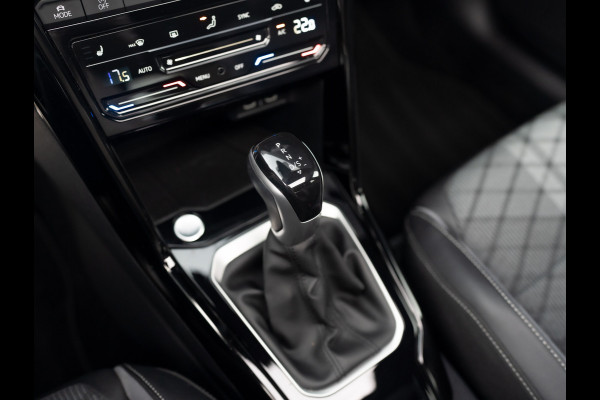 Volkswagen T-Roc 1.5 TSI R-Line Business | Beats | Panodak | IQ Light | Keyless | Side Assist | Elk. A-klep | Trekhaak afnb. | Prijs Rijklaar!!